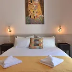 2be Hotel