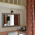 2be Hotel *