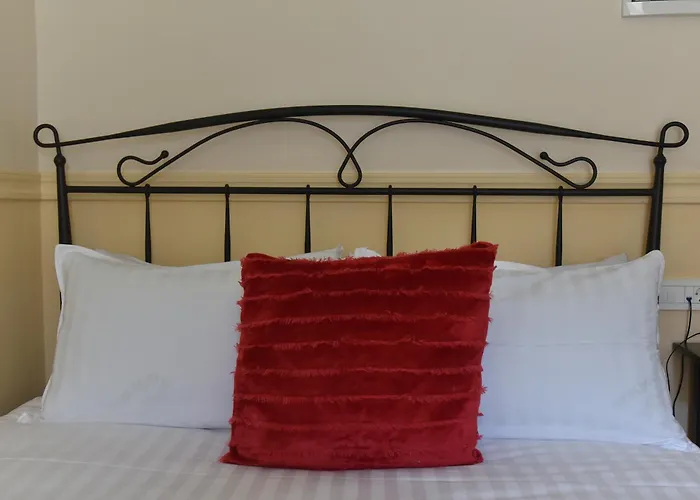 2be Hotell *