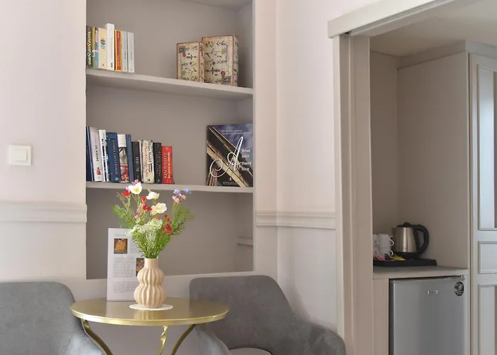 2be فندق نافبليو